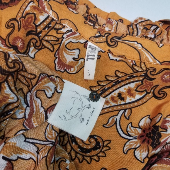 Spell & the Gypsy Designs Lotus Blouse size small - Picture 6 of 7